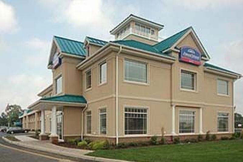 Howard Johnson By Wyndham Toms River Exteriér fotografie